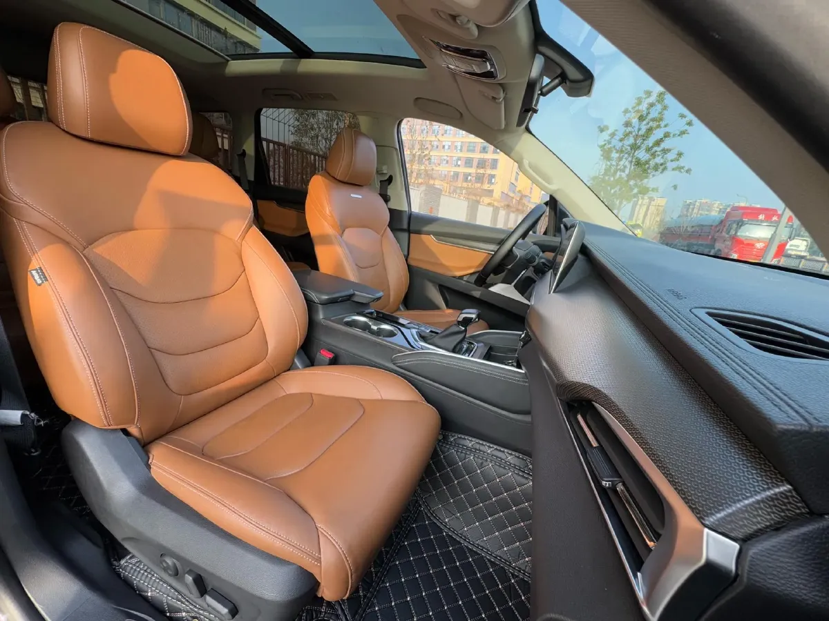 2017 MAXUS D90 2.0T 224HP L4 6AT,autocango,china used car exporter,china ev exporter,chinese used car exporter,chinese used ev exporter