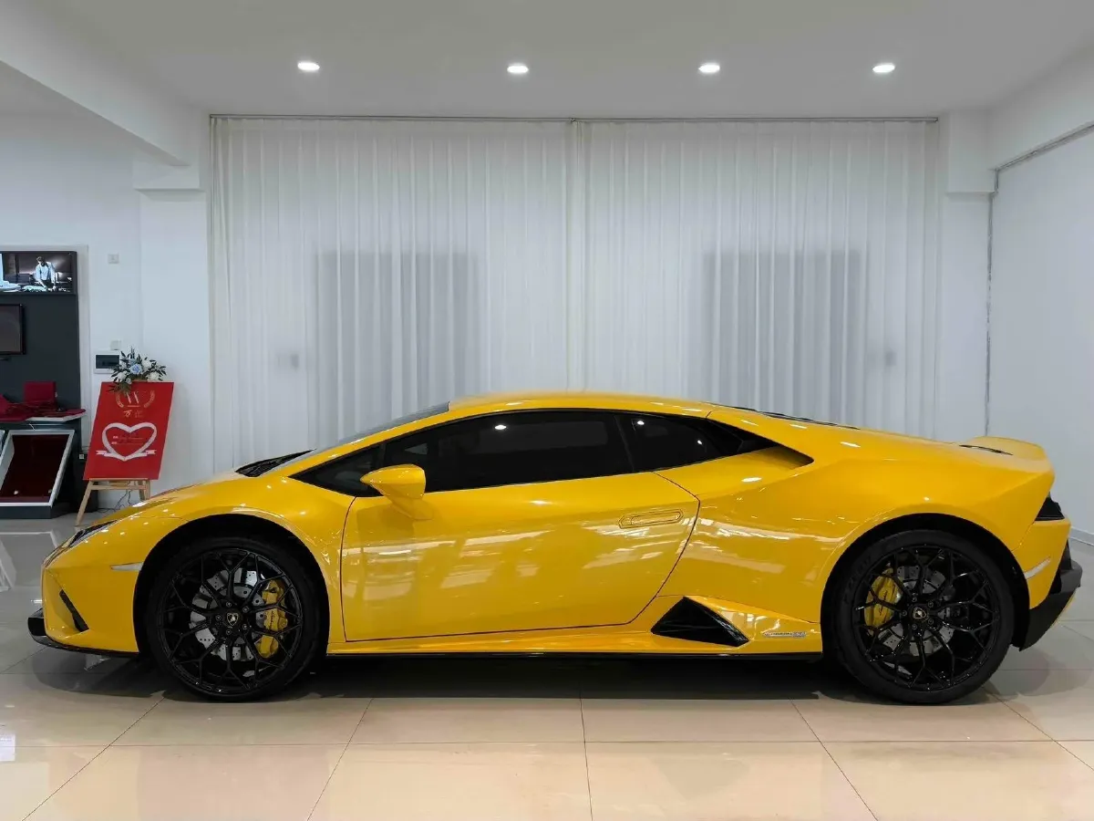2020 Lamborghini Huracán 5.2L 611HP V10 7DCT,autocango,china used car exporter,china ev exporter,chinese used car exporter,chinese used ev exporter