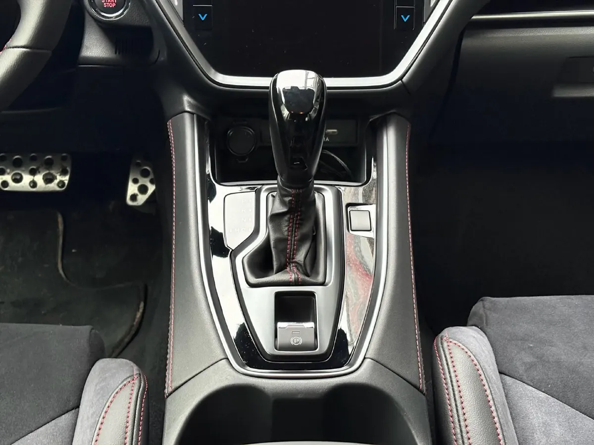 2022 Subaru BRZ 2.4L 234HP H4 6MT,autocango,china used car exporter,china ev exporter,chinese used car exporter,chinese used ev exporter