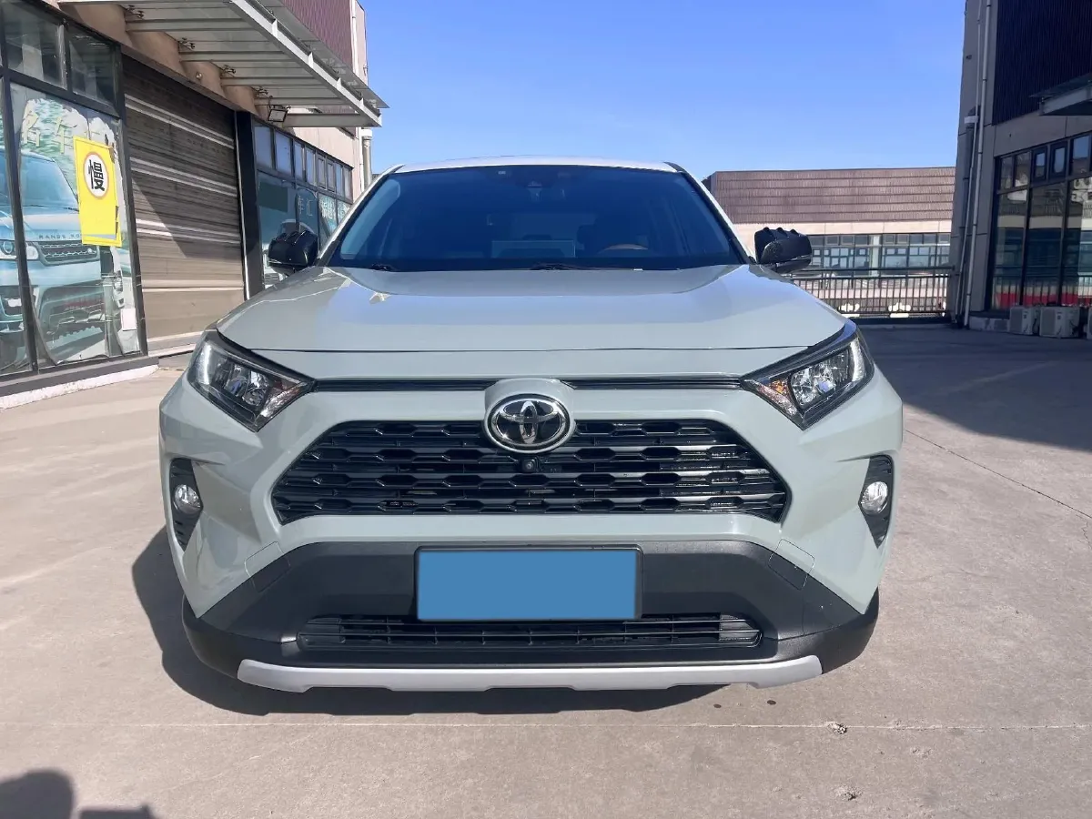 2020 Toyota RAV4 2.0L 171HP L4 CVT,autocango,china used car exporter,china ev exporter,chinese used car exporter,chinese used ev exporter