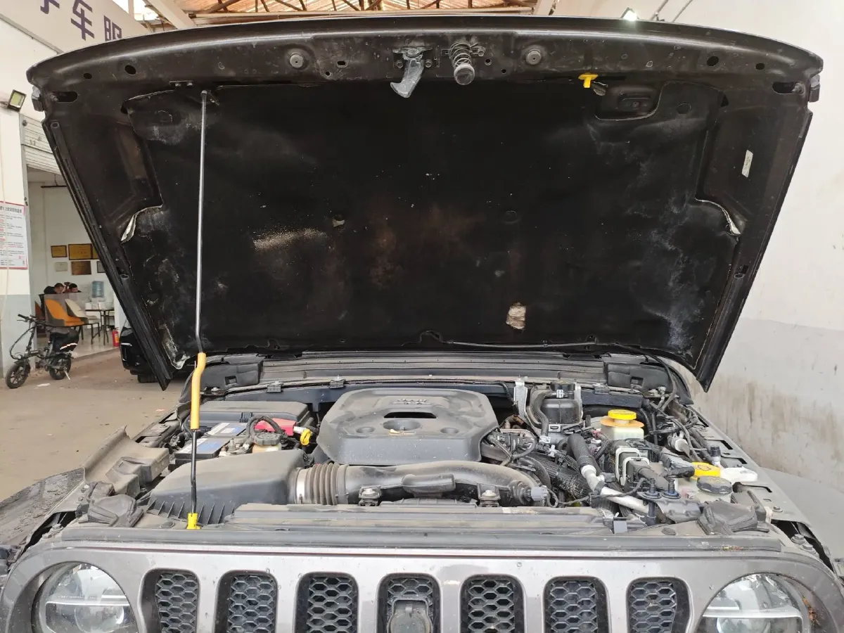 2019 Jeep Wrangler 2.0T 266HP L4 8AT,autocango,china used car exporter,china ev exporter,chinese used car exporter,chinese used ev exporter