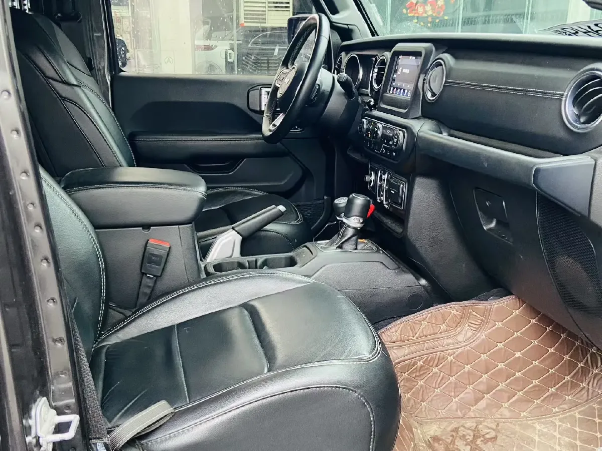 2019 Jeep Wrangler 2.0T 266HP L4 8AT,autocango,china used car exporter,china ev exporter,chinese used car exporter,chinese used ev exporter