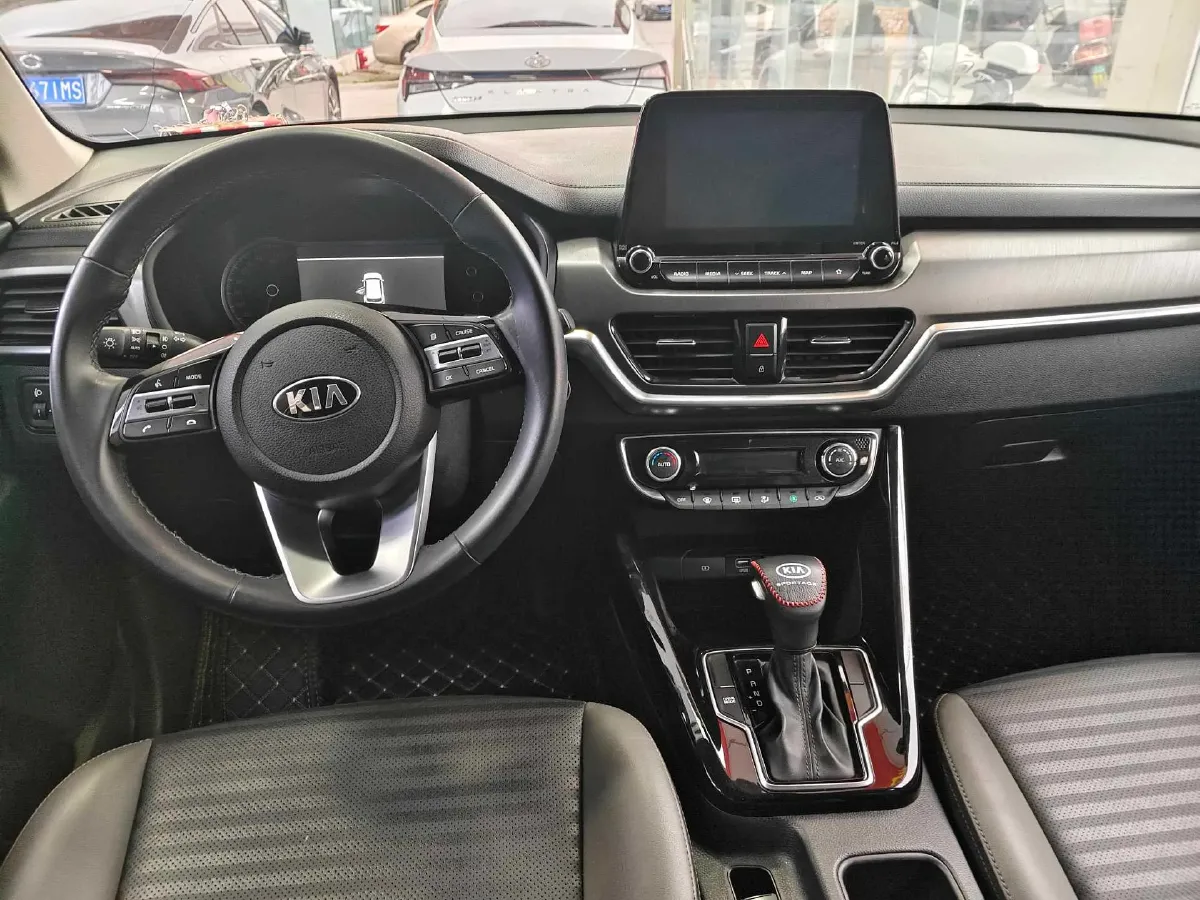 2018 Kia Sportage R 2.0L 160HP L4 6AT,autocango,china used car exporter,china ev exporter,chinese used car exporter,chinese used ev exporter