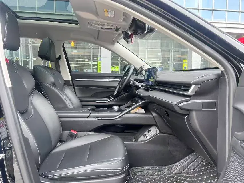 2022 Haval H6 1.5T 184HP L4 7DCT,autocango,china used car exporter,china ev exporter,chinese used car exporter,chinese used ev exporter