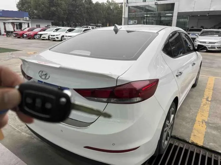 2016 Hyundai Elantra 1.6L 130HP L4 6AT,autocango,china used car exporter,china ev exporter,chinese used car exporter,chinese used ev exporter