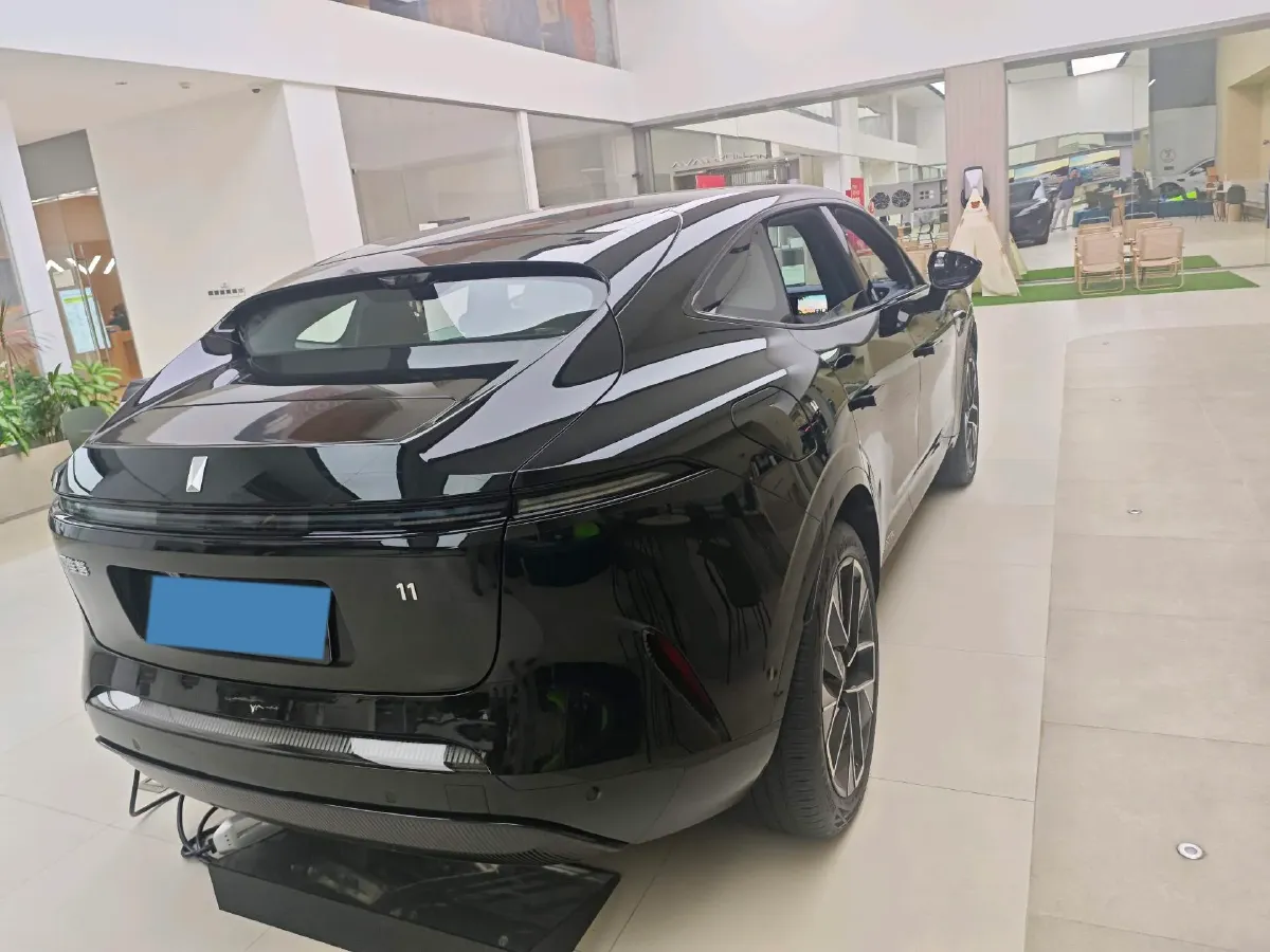 2025 Avatr 11 1.5T 156HP L4 REEV,autocango,china used car exporter,china ev exporter,chinese used car exporter,chinese used ev exporter