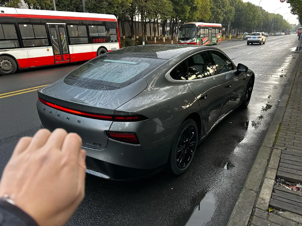 2020 Xpeng P7 BEV 80.9KWH,autocango,china used car exporter,china ev exporter,chinese used car exporter,chinese used ev exporter