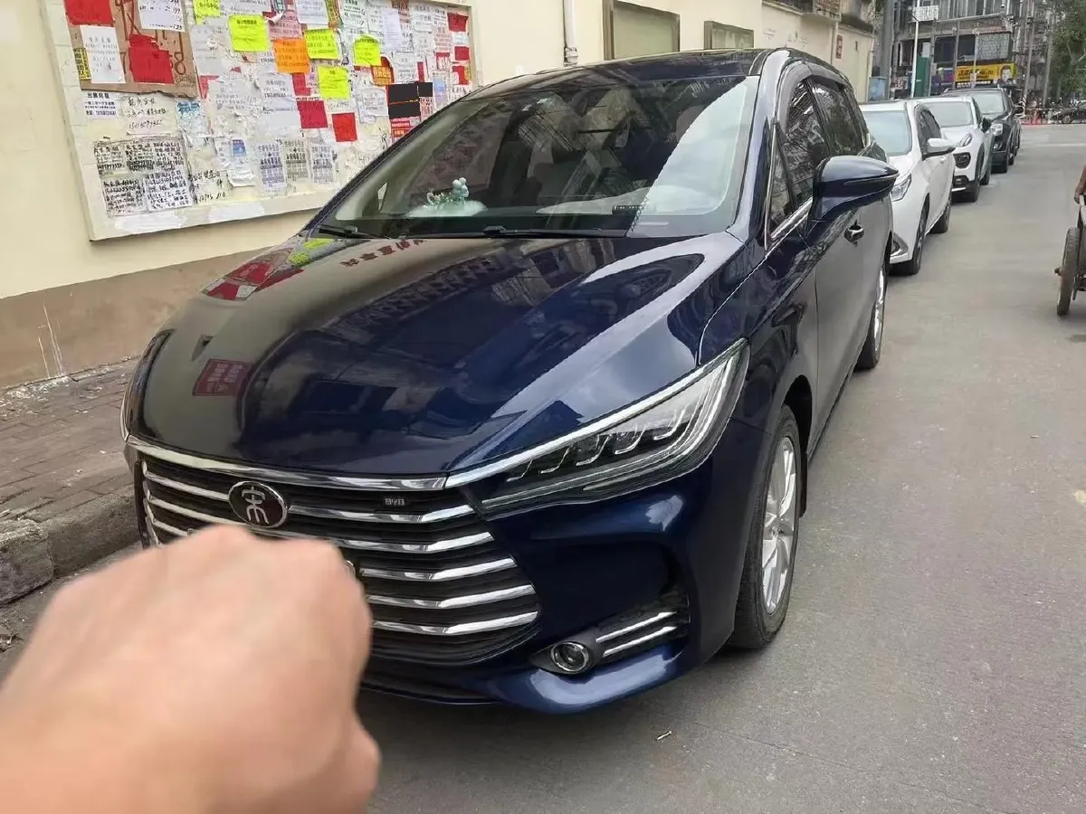 2017 BYD Song MAX 1.5T 154HP L4 6MT,autocango,china used car exporter,china ev exporter,chinese used car exporter,chinese used ev exporter