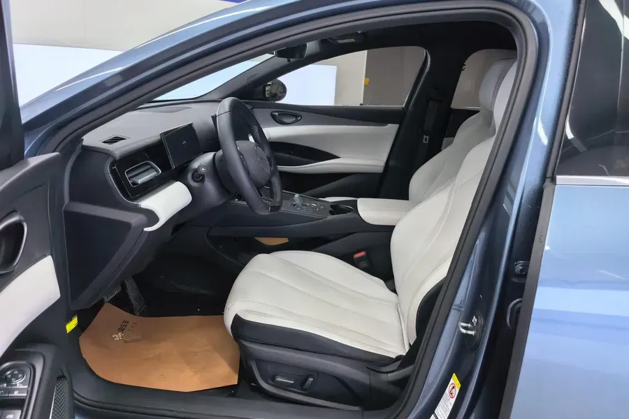 2024 BYD Seal 06 1.5L 101HP L4 E-CVT PHEV 15.87KWH,autocango,china used car exporter,china ev exporter,chinese used car exporter,chinese used ev exporter