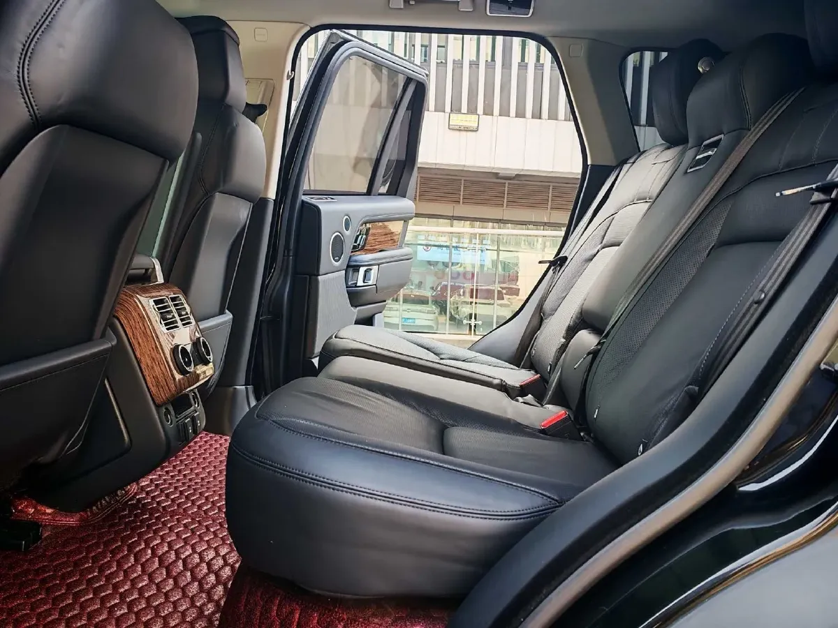 2019 BMW 7 Series 3.0T 340HP L6 8AT,autocango,china used car exporter,china ev exporter,chinese used car exporter,chinese used ev exporter