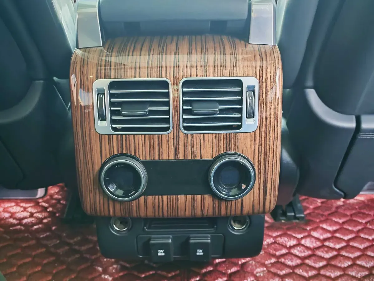 2019 BMW 7 Series 3.0T 340HP L6 8AT,autocango,china used car exporter,china ev exporter,chinese used car exporter,chinese used ev exporter