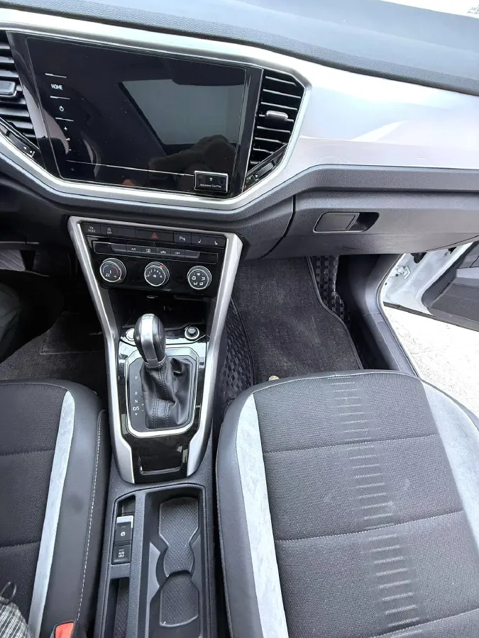 2021 Volkswagen T-Roc 1.4T 150HP L4 7DCT,autocango,china used car exporter,china ev exporter,chinese used car exporter,chinese used ev exporter