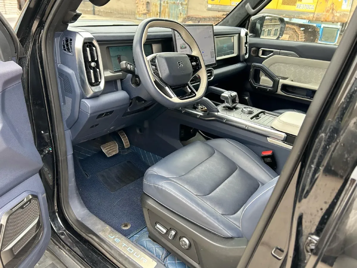 2024 Jetour ShanHai TravellerC-DM 1.5T 156HP L4 3DHT PHEV 43.24KWH,autocango,china used car exporter,china ev exporter,chinese used car exporter,chinese used ev exporter