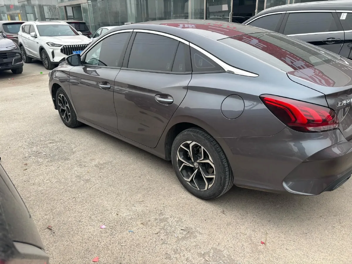 2023 MG 5 1.5L 129HP L4 5MT,autocango,china used car exporter,china ev exporter,chinese used car exporter,chinese used ev exporter