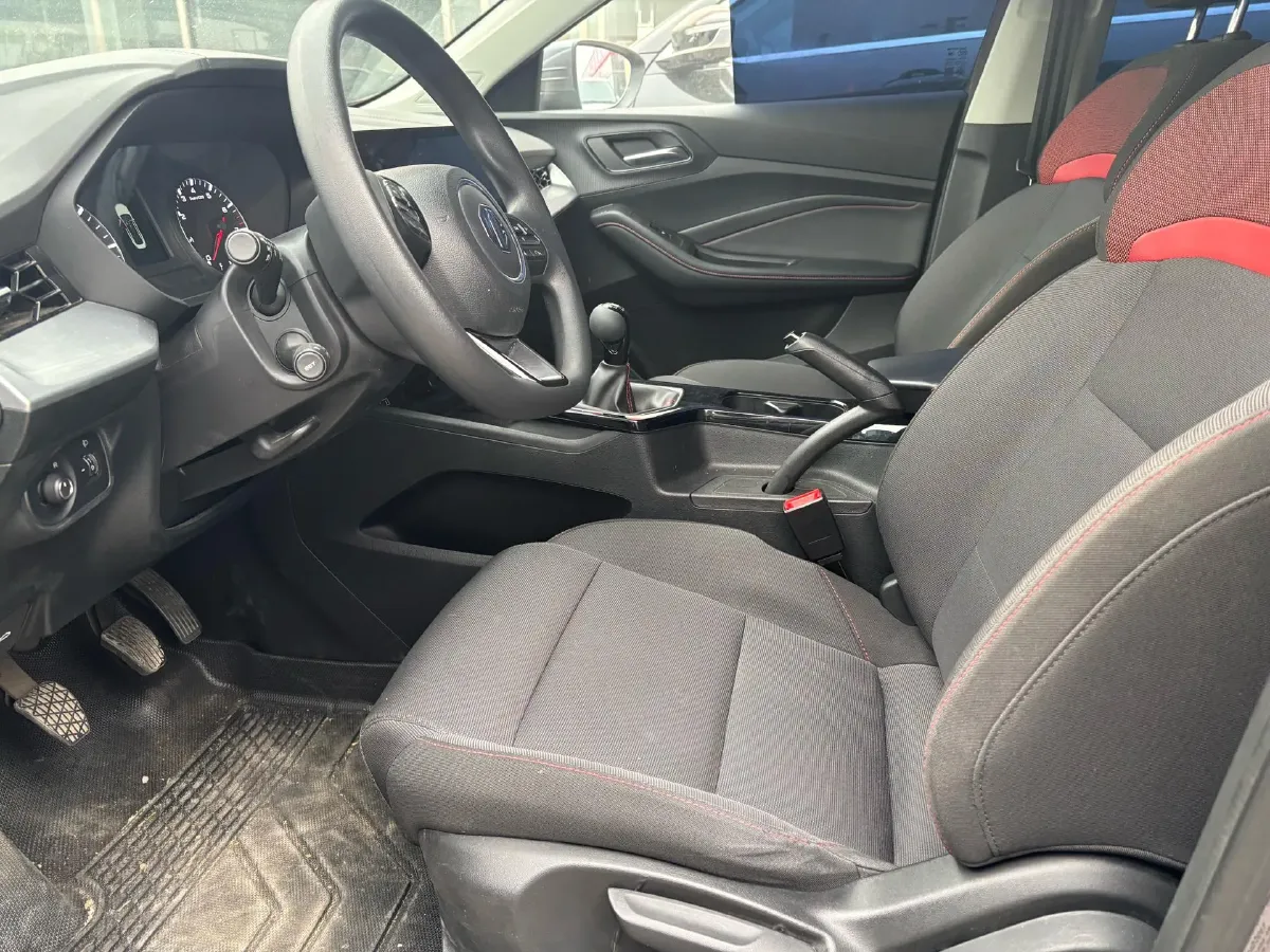 2023 MG 5 1.5L 129HP L4 5MT,autocango,china used car exporter,china ev exporter,chinese used car exporter,chinese used ev exporter