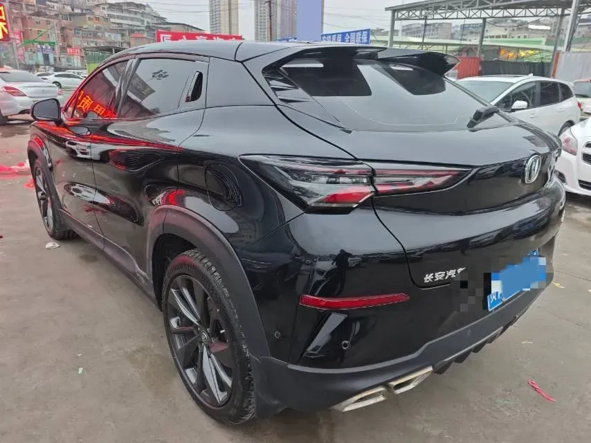 2021 ChangAn UNI-T 1.5T 180HP L4 7DCT,autocango,china used car exporter,china ev exporter,chinese used car exporter,chinese used ev exporter