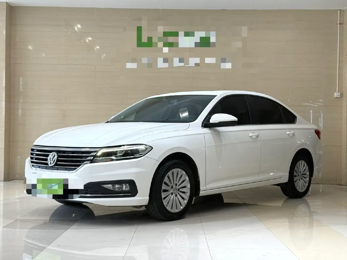 2019 Volkswagen Sagitar 1.2T 116HP L4 7DCT