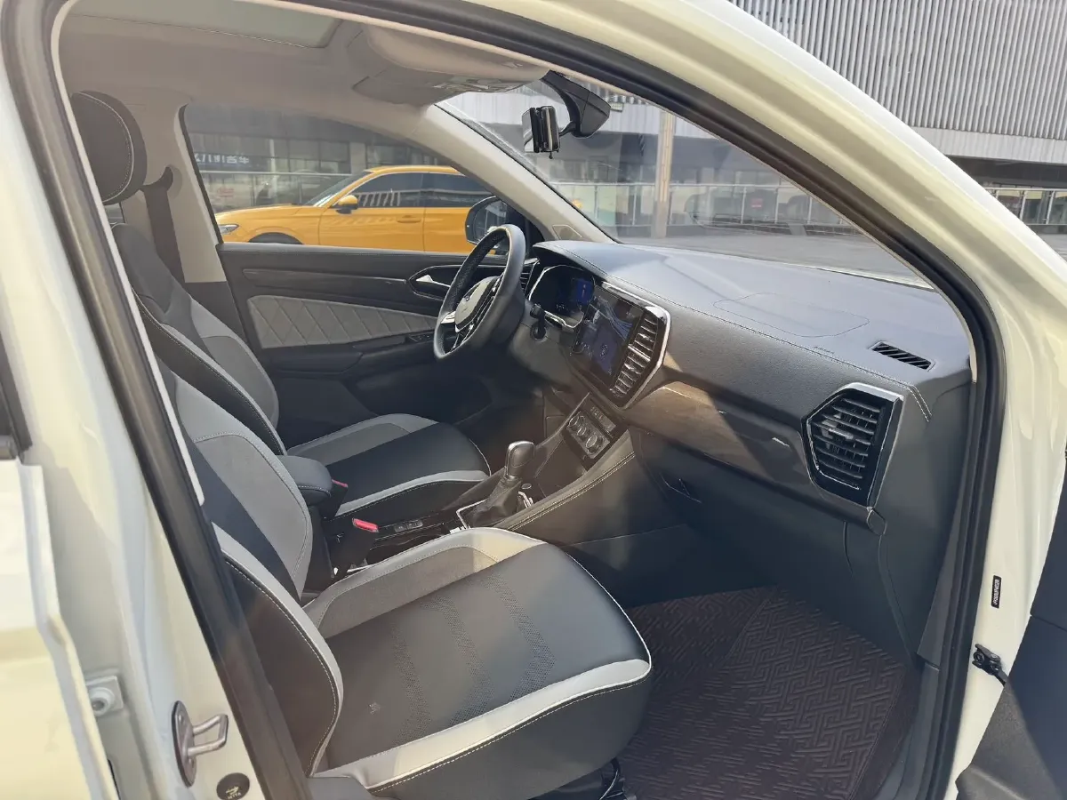 2023 Jetta VS7 1.4T 150HP L4 6AT,autocango,china used car exporter,china ev exporter,chinese used car exporter,chinese used ev exporter