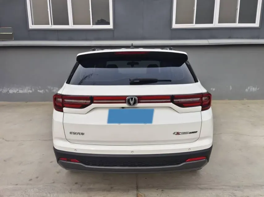 2022 ChangAn Eado 1.6L 128HP L4 5MT,autocango,china used car exporter,china ev exporter,chinese used car exporter,chinese used ev exporter