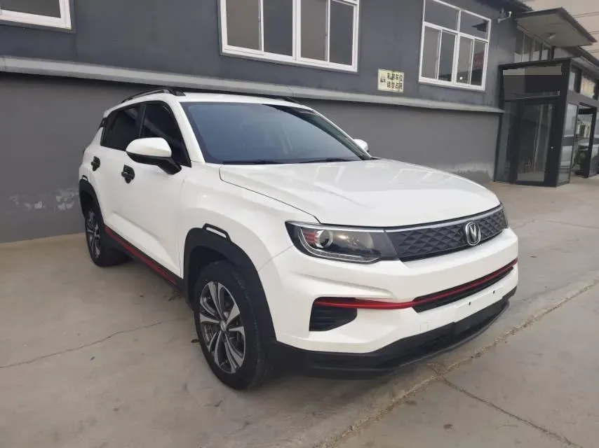 2022 ChangAn Eado 1.6L 128HP L4 5MT,autocango,china used car exporter,china ev exporter,chinese used car exporter,chinese used ev exporter