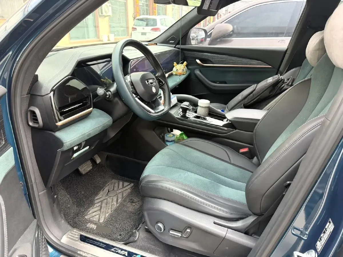 2021 Geely Monjaro 2.0T 218HP L4 7DCT,autocango,china used car exporter,china ev exporter,chinese used car exporter,chinese used ev exporter