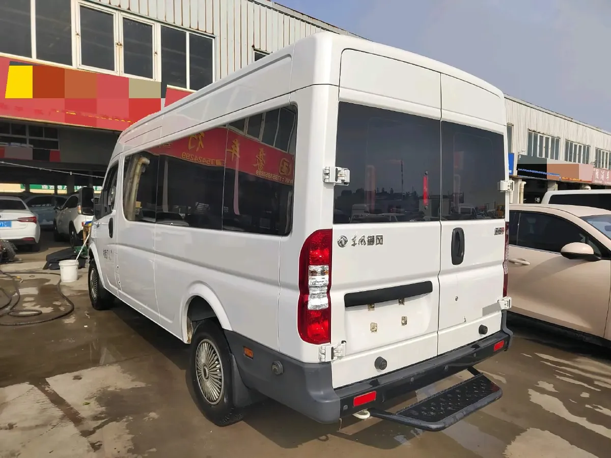 2021 MAXUS XinTu V80 2.0T 139HP L4 6MT,autocango,china used car exporter,china ev exporter,chinese used car exporter,chinese used ev exporter