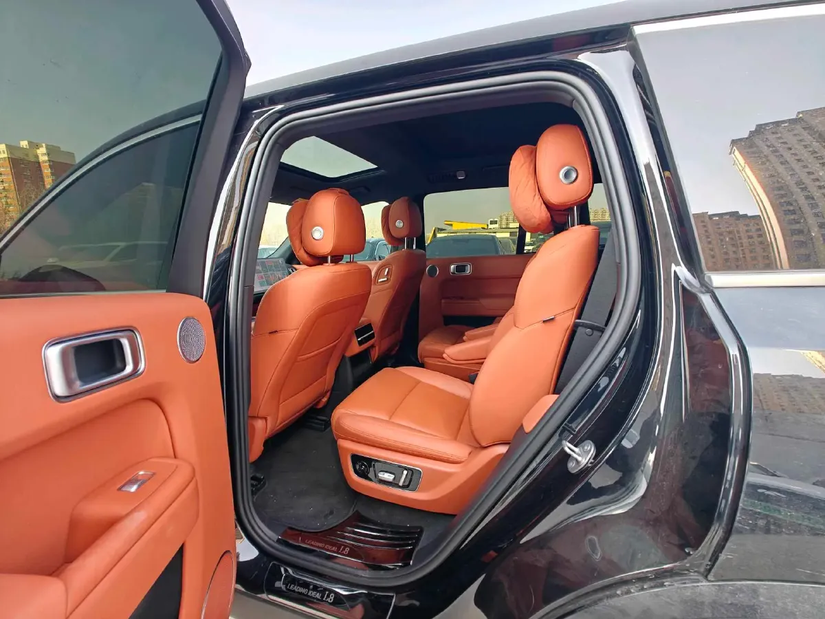 2023 Li L8 Range Extended 154HP REEV 40.9KWH,autocango,china used car exporter,china ev exporter,chinese used car exporter,chinese used ev exporter