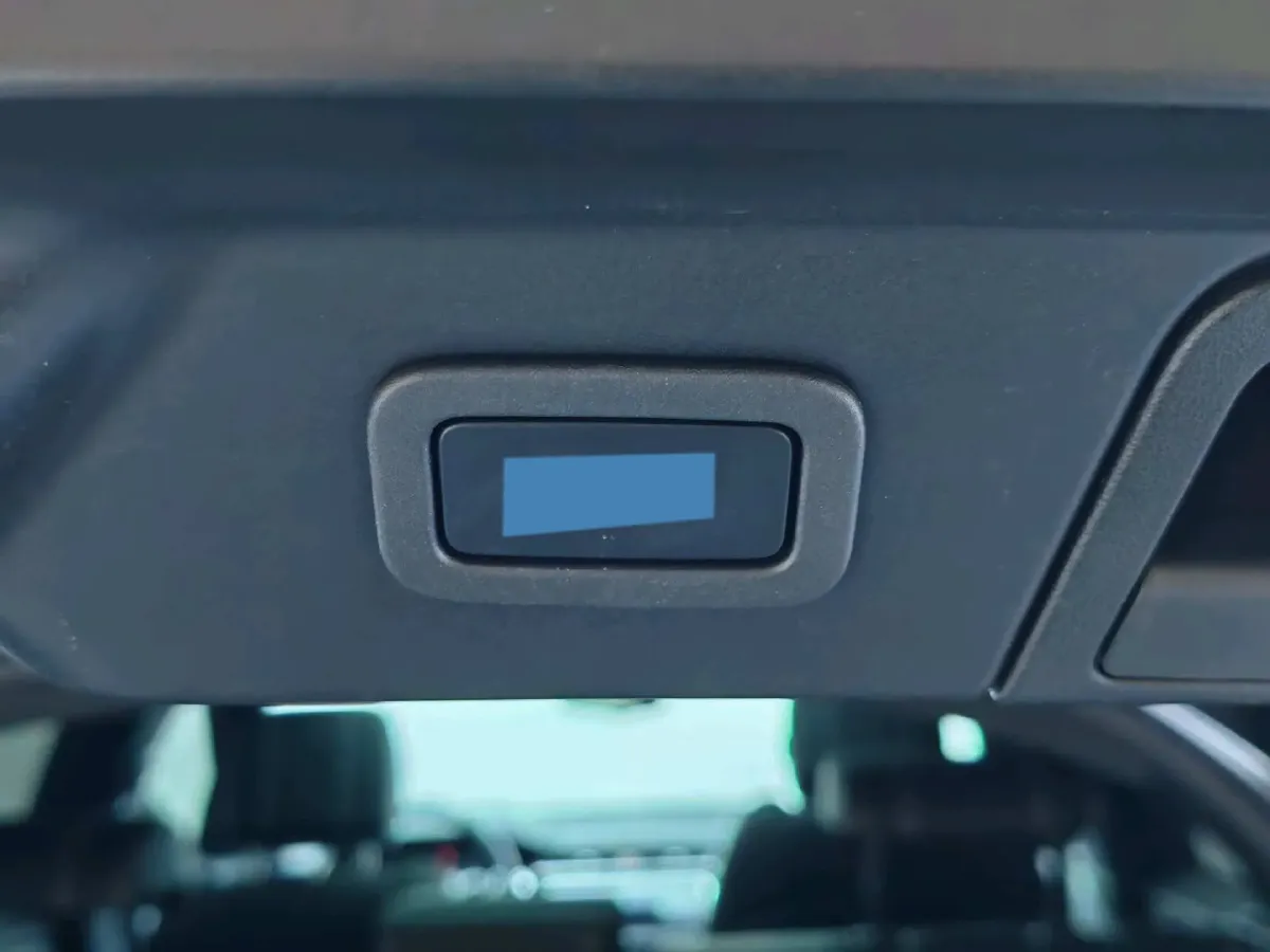 2020 Land Rover Range Rover Velar 2.0T 250HP L4 8AT,autocango,china used car exporter,china ev exporter,chinese used car exporter,chinese used ev exporter