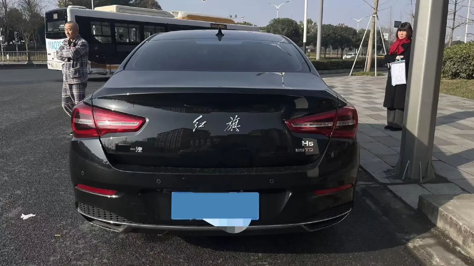 2022 HongQi H5 1.5T 169HP L4 7DCT,autocango,china used car exporter,china ev exporter,chinese used car exporter,chinese used ev exporter