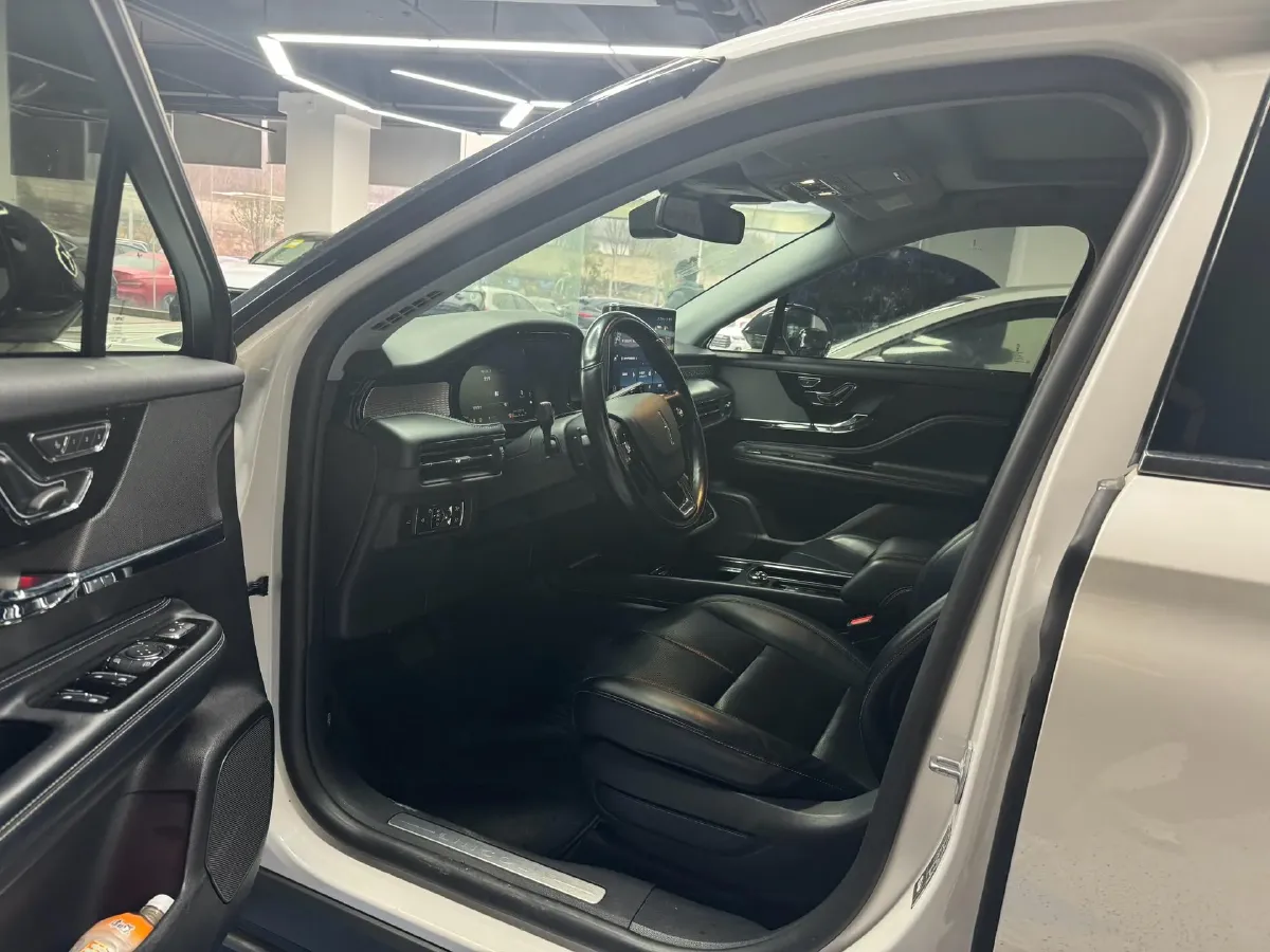 2021 Lincoln Corsair 2.0T 245HP L4 8AT,autocango,china used car exporter,china ev exporter,chinese used car exporter,chinese used ev exporter