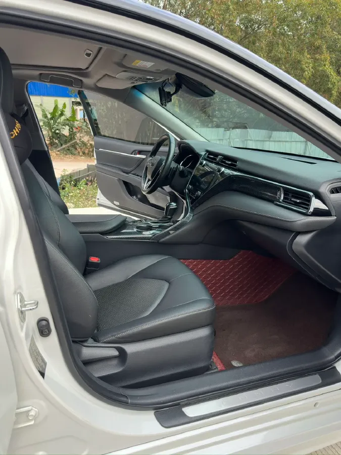 2019 Toyota Camry 2.5L 209HP L4 8AT,autocango,china used car exporter,china ev exporter,chinese used car exporter,chinese used ev exporter