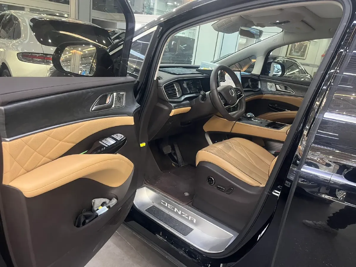 2024 Denza D9 1.5T 139HP L4 E-CVT PHEV 40KWH,autocango,china used car exporter,china ev exporter,chinese used car exporter,chinese used ev exporter