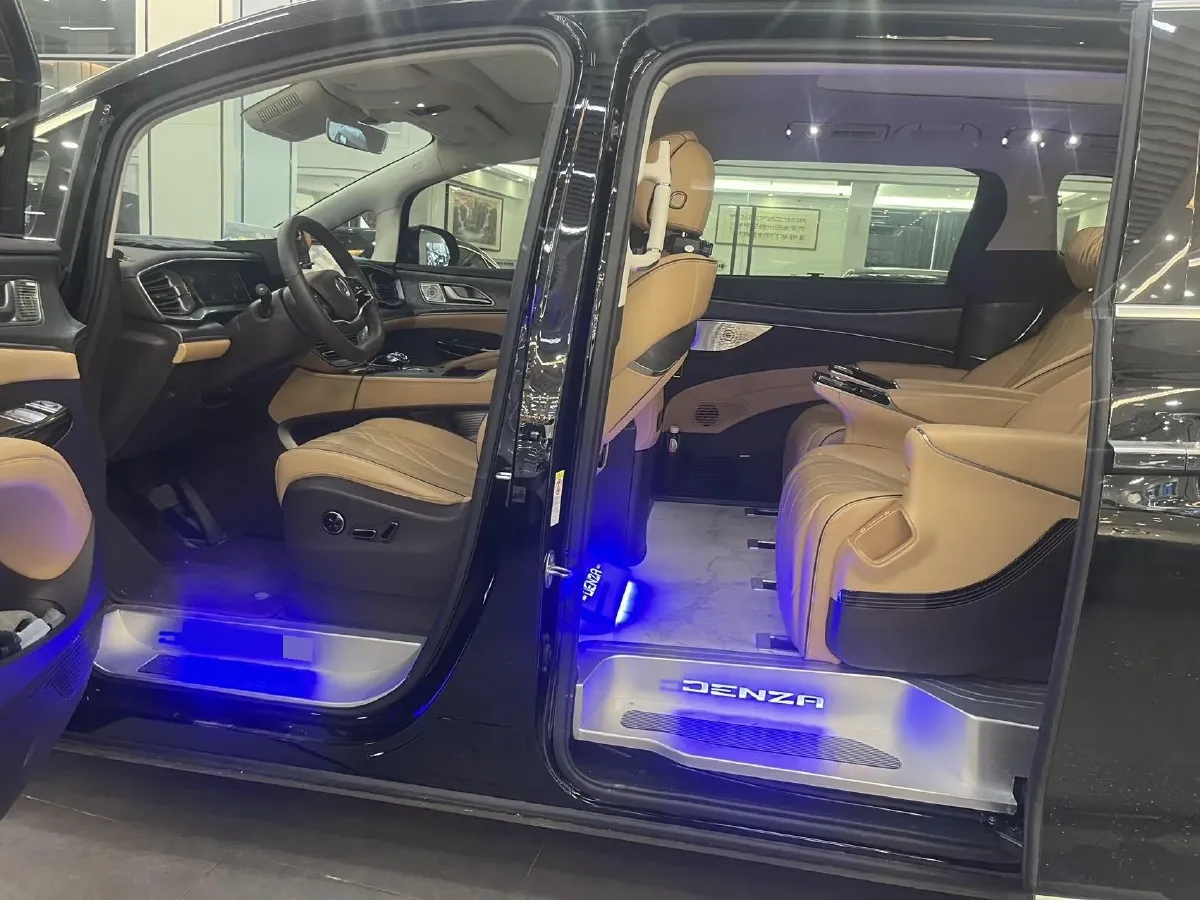 2024 Denza D9 1.5T 139HP L4 E-CVT PHEV 40KWH,autocango,china used car exporter,china ev exporter,chinese used car exporter,chinese used ev exporter
