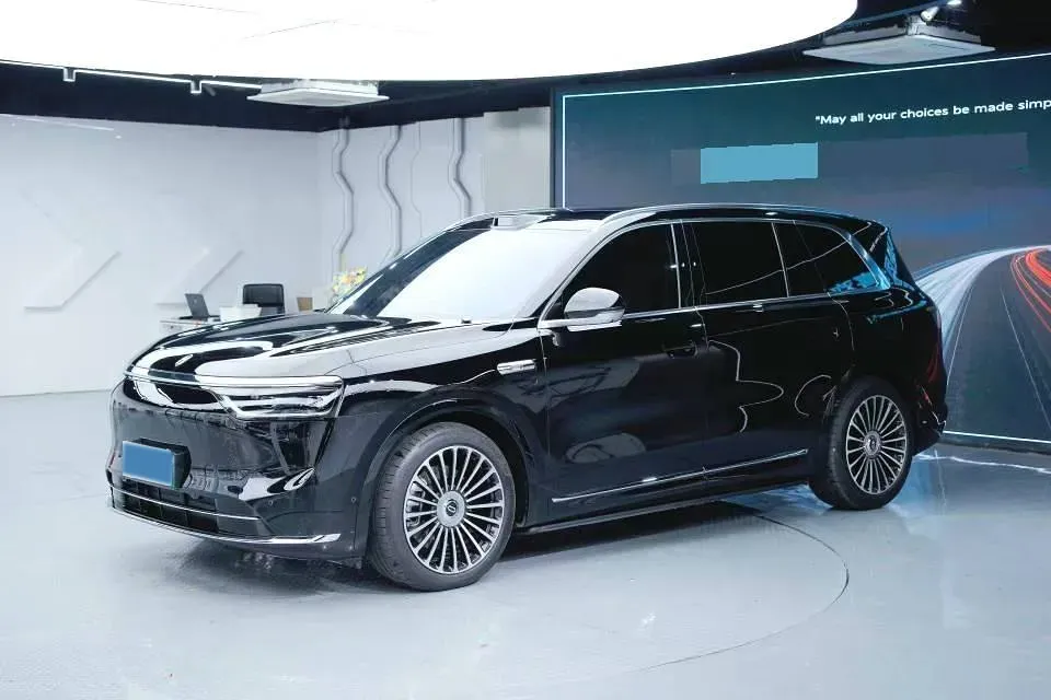 2025 AITO AITO M8 REEV 160HP REEV 53.4KWH,autocango,china used car exporter,china ev exporter,chinese used car exporter,chinese used ev exporter