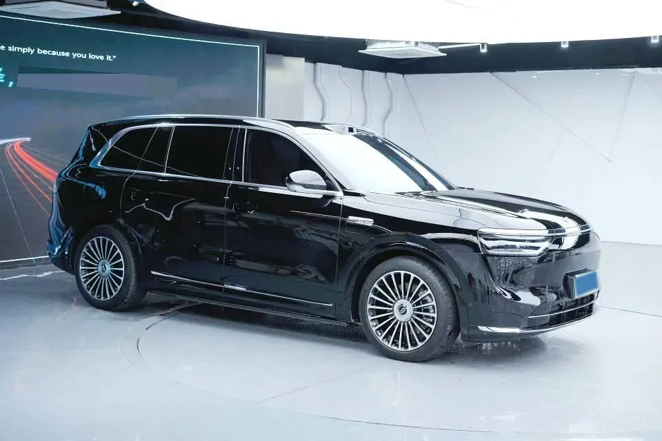 2025 AITO AITO M8 REEV 160HP REEV 53.4KWH,autocango,china used car exporter,china ev exporter,chinese used car exporter,chinese used ev exporter