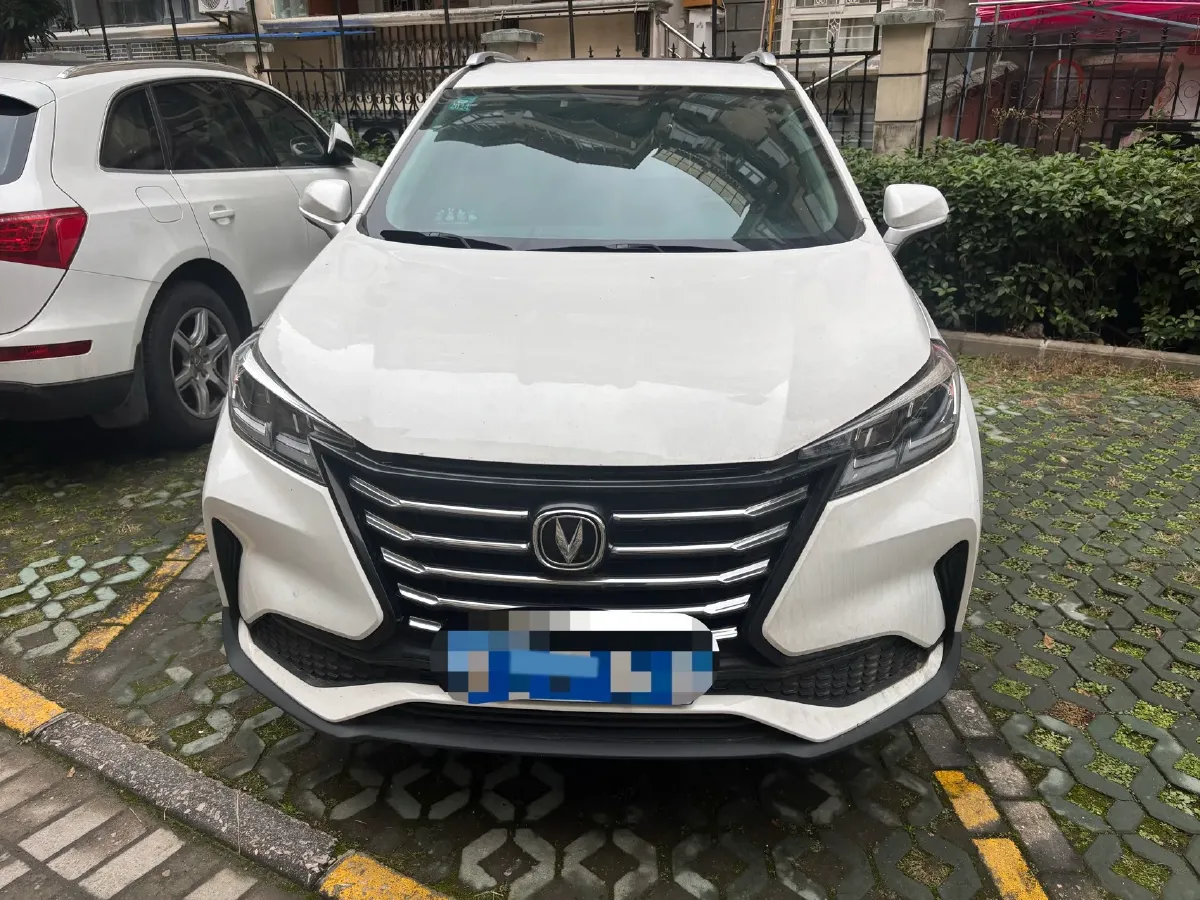 2019 ChangAn CS15 1.5L 107HP L4 5DCT,autocango,china used car exporter,china ev exporter,chinese used car exporter,chinese used ev exporter