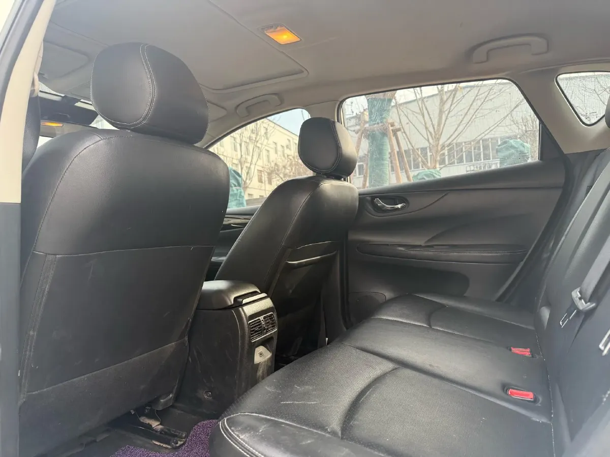 2021 Nissan Tiida 1.6L 122HP L4 CVT,autocango,china used car exporter,china ev exporter,chinese used car exporter,chinese used ev exporter