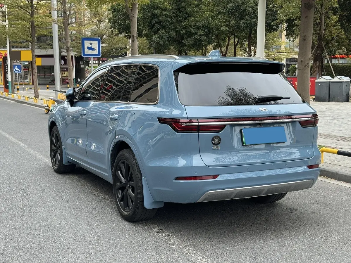 2021 Li ONE Range Extended 131HP REEV 40.5KWH,autocango,china used car exporter,china ev exporter,chinese used car exporter,chinese used ev exporter