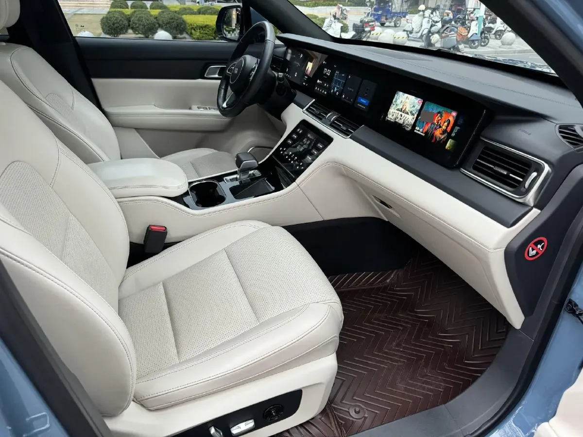 2021 Li ONE Range Extended 131HP REEV 40.5KWH,autocango,china used car exporter,china ev exporter,chinese used car exporter,chinese used ev exporter