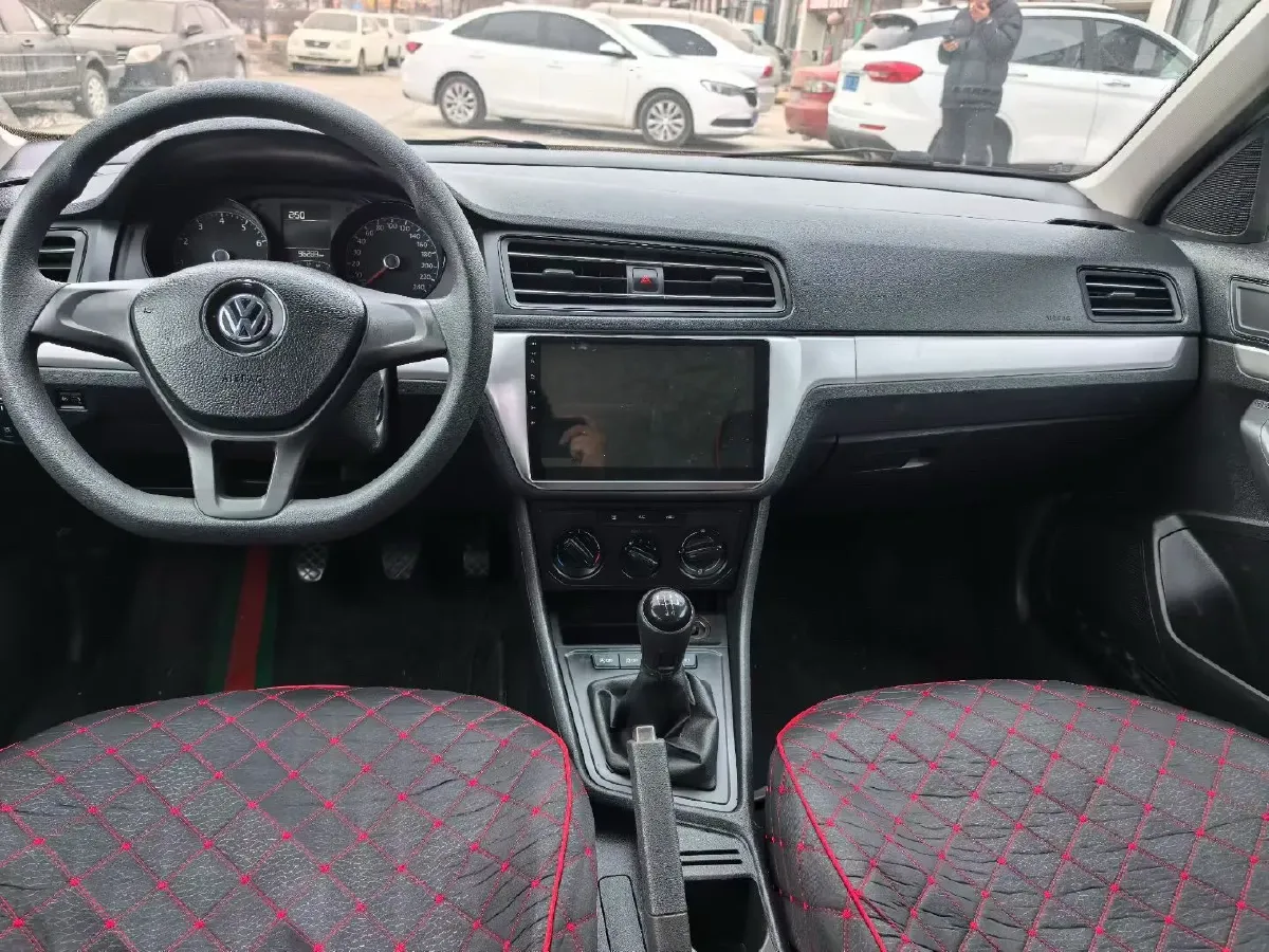 2019 Volkswagen Polo 1.5L 113HP L4 5MT,autocango,china used car exporter,china ev exporter,chinese used car exporter,chinese used ev exporter