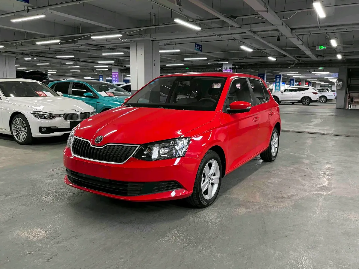 2017 Skoda Fabia 1.4L 90HP L4 6AT,autocango,china used car exporter,china ev exporter,chinese used car exporter,chinese used ev exporter