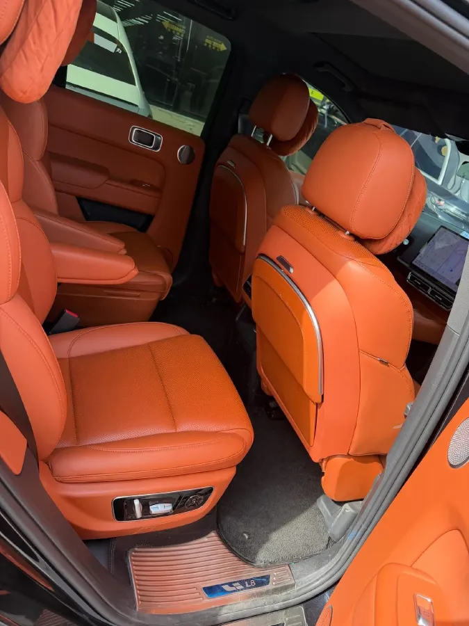 2023 Li L8 Range Extended 154HP REEV 40.9KWH,autocango,china used car exporter,china ev exporter,chinese used car exporter,chinese used ev exporter