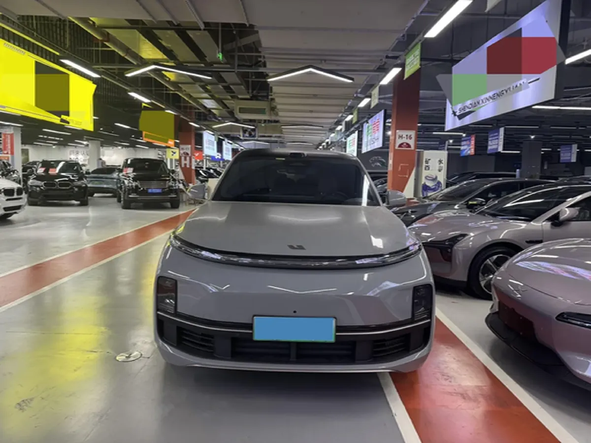 2025 Li L9 Range Extended 154HP REEV,autocango,china used car exporter,china ev exporter,chinese used car exporter,chinese used ev exporter