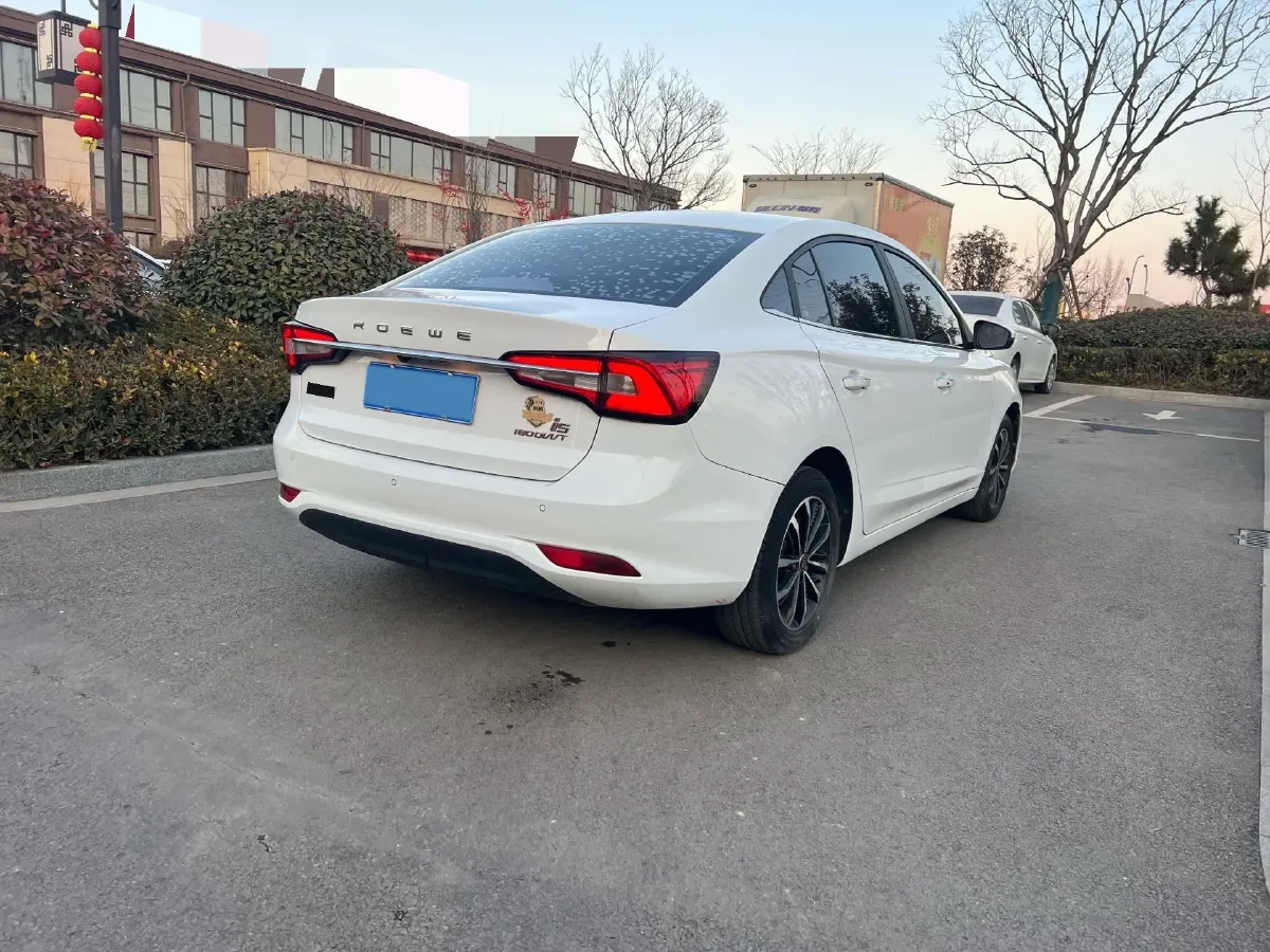 2021 Roewe i5 1.5L 120HP L4 5MT,autocango,china used car exporter,china ev exporter,chinese used car exporter,chinese used ev exporter