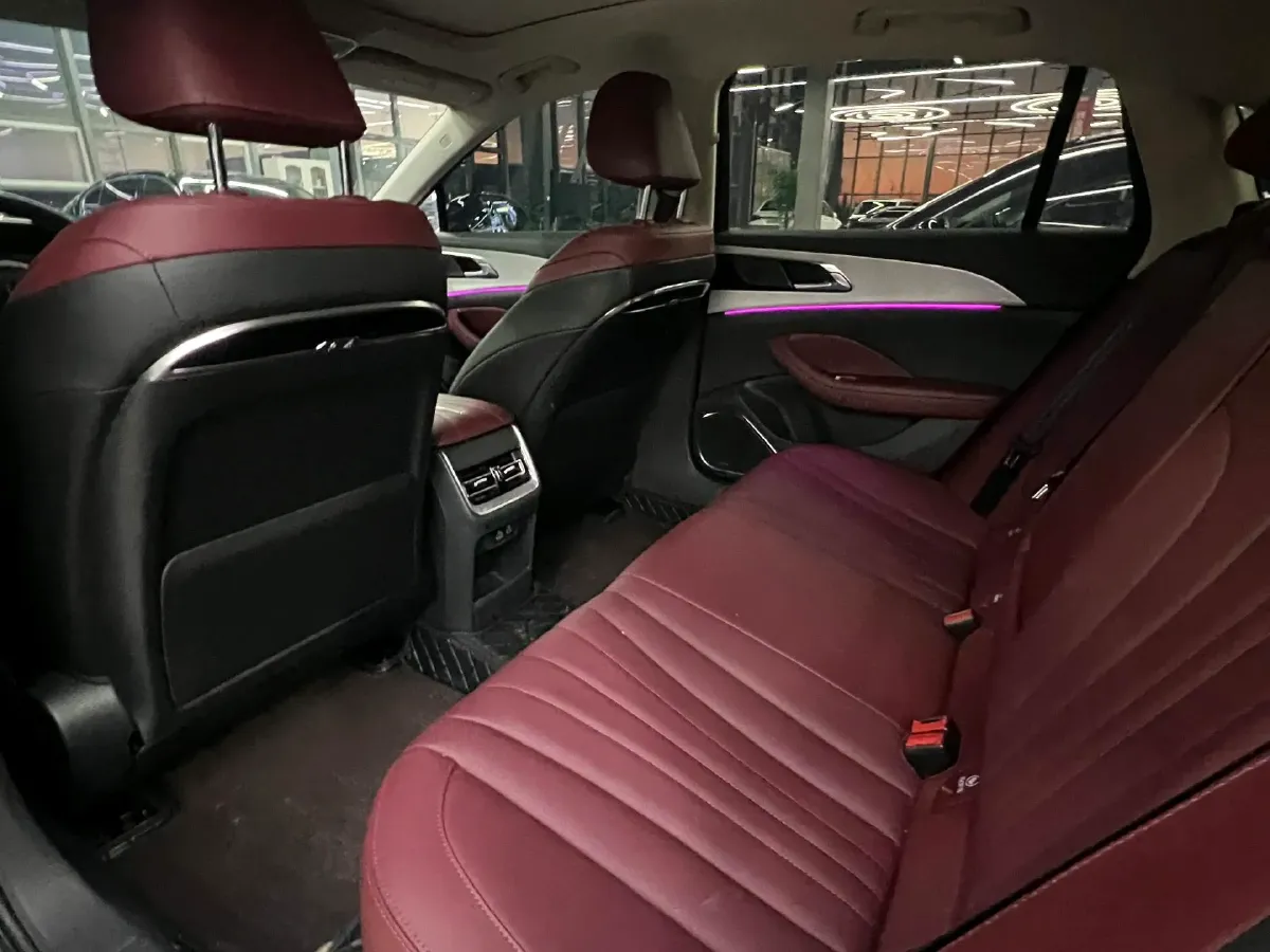 2025 HongQi H5 1.5T 169HP L4 1DHT Hybrid,autocango,china used car exporter,china ev exporter,chinese used car exporter,chinese used ev exporter