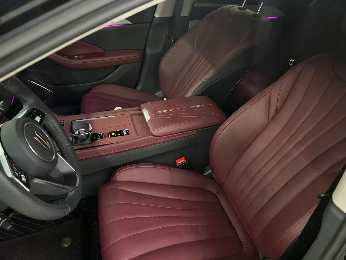 2025 HongQi H5 1.5T 169HP L4 1DHT Hybrid,autocango,china used car exporter,china ev exporter,chinese used car exporter,chinese used ev exporter