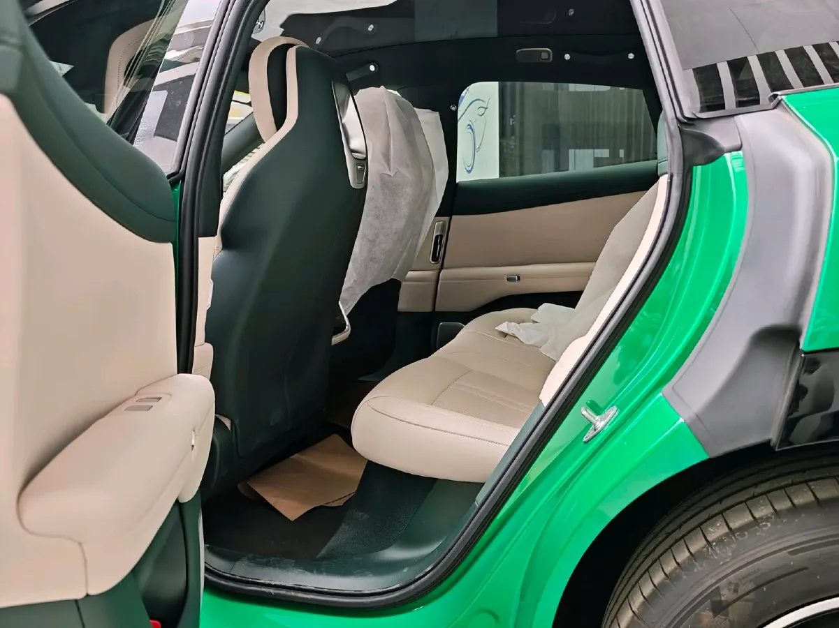 2025 MI YU7 BEV 96.3KWH,autocango,china used car exporter,china ev exporter,chinese used car exporter,chinese used ev exporter