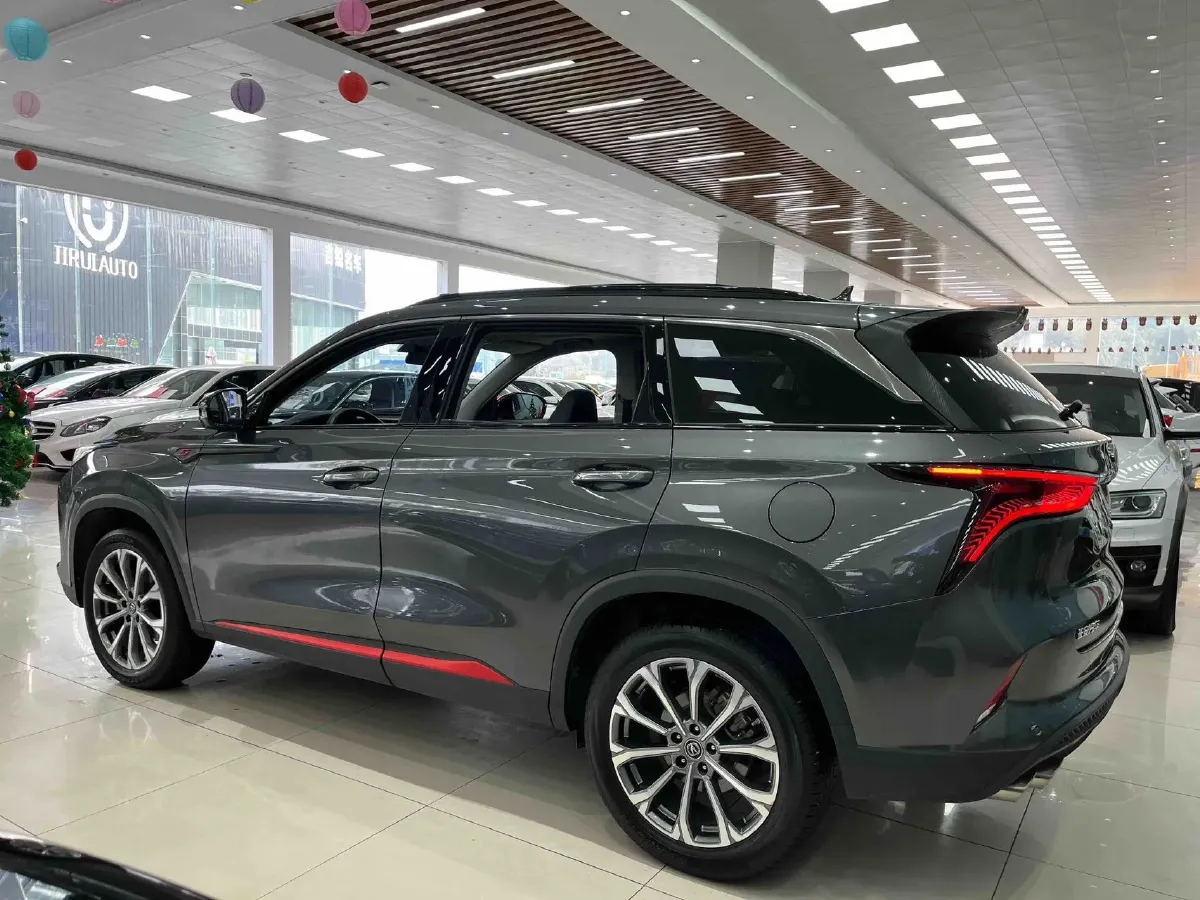 2021 ChangAn CS75 Plus 2.0T 233HP L4 8AT,autocango,china used car exporter,china ev exporter,chinese used car exporter,chinese used ev exporter