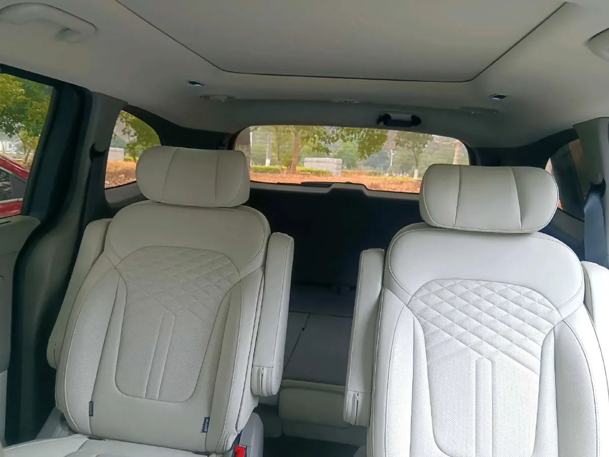 2021 Hyundai Custo 2.0T 236HP L4 8AT,autocango,china used car exporter,china ev exporter,chinese used car exporter,chinese used ev exporter