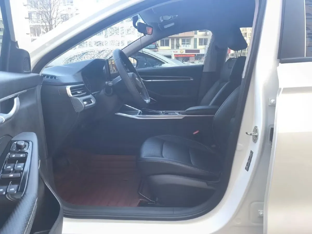 2023 Geely Emgrand 1.5L 127HP L4 CVT,autocango,china used car exporter,china ev exporter,chinese used car exporter,chinese used ev exporter